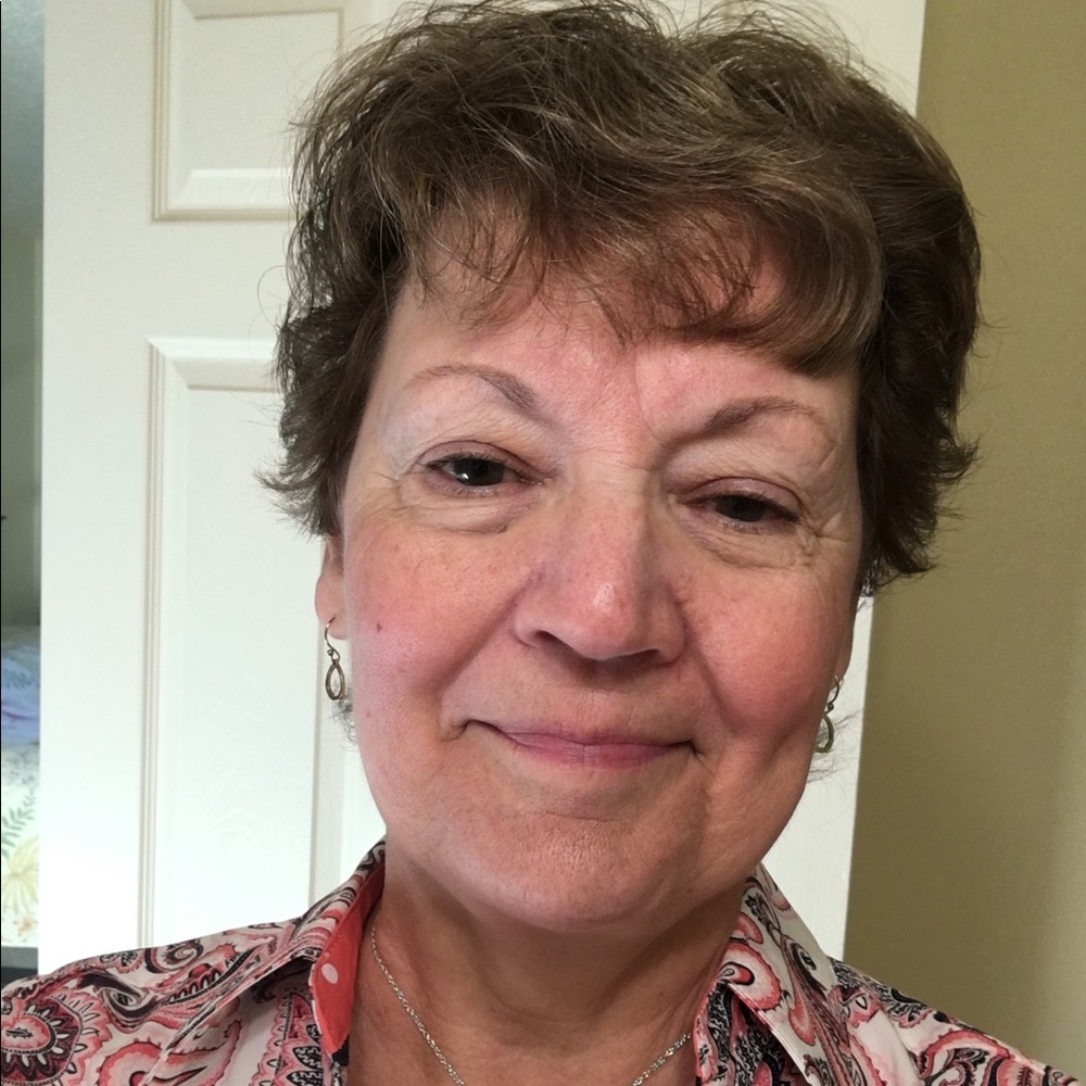 Meet your Posher, Debra